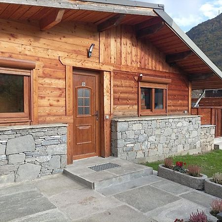 Joli Appart Terrasse Et Jardinet Albertville Luaran gambar